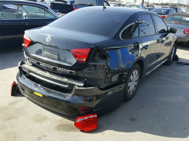 1VWAP7A39DC113674 - 2013 VOLKSWAGEN PASSAT S BLACK photo 4