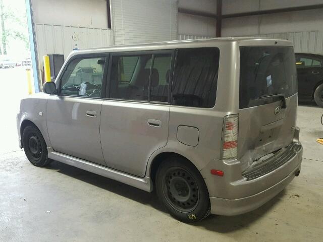 JTLKT324X50176695 - 2005 TOYOTA SCION XB SILVER photo 3