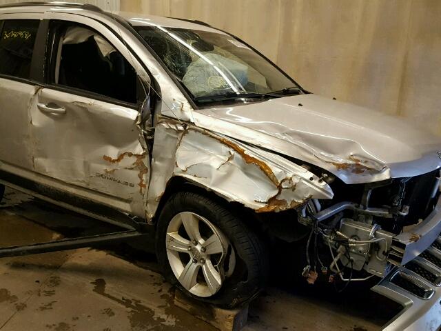 1J4NF1FB0BD263694 - 2011 JEEP COMPASS SP SILVER photo 9