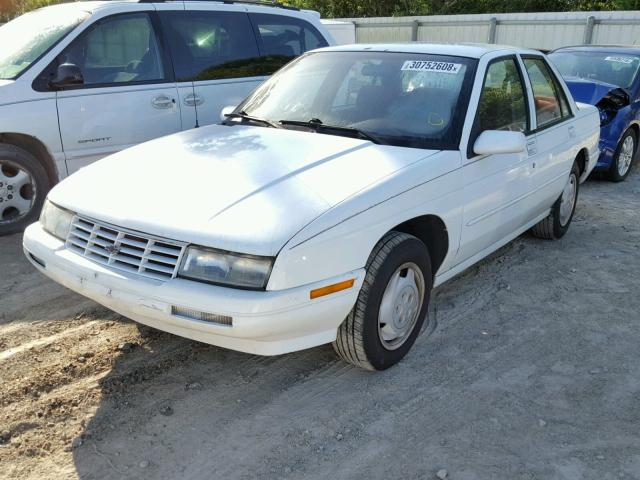 1G1LD5548TY242690 - 1996 CHEVROLET CORSICA WHITE photo 2