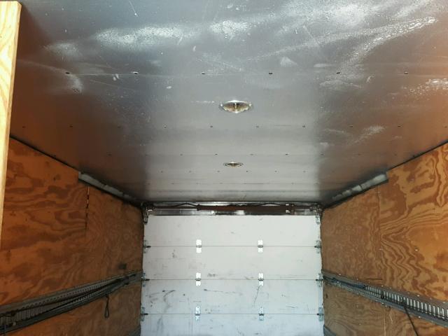 5B4KPD2U563416876 - 2006 WORKHORSE CUSTOM CHASSIS COMMERCIAL თეთრი ფოტო 6