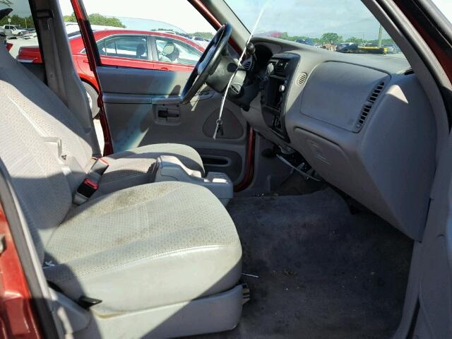 1FMZU72X2YUB73534 - 2000 FORD EXPLORER X RED photo 5