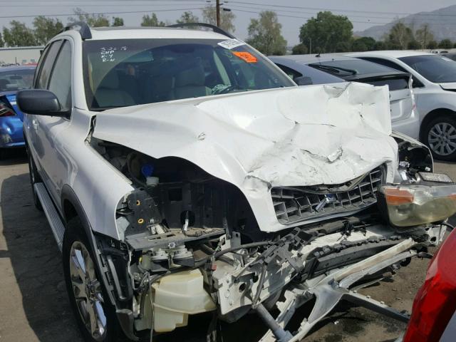 YV1CZ852251179844 - 2005 VOLVO XC90 V8 WHITE photo 1