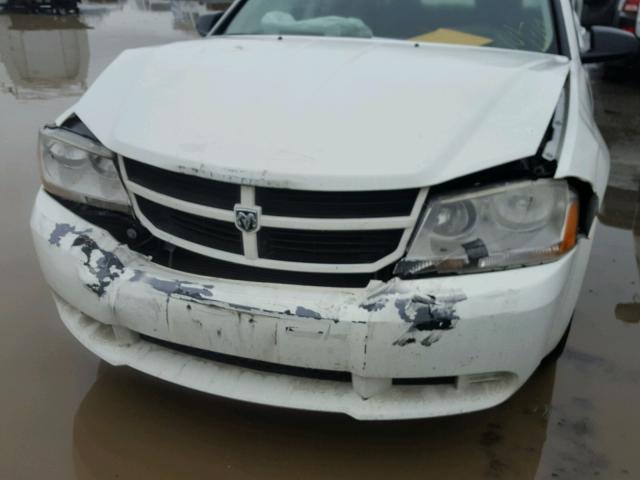 1B3LC46J38N175631 - 2008 DODGE AVENGER SE WHITE photo 9