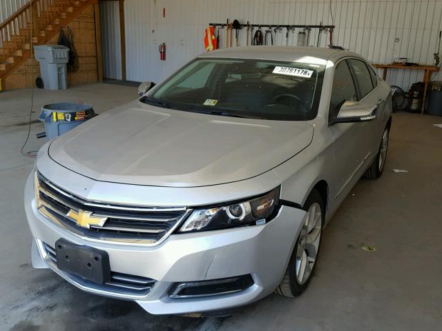 1G1145S31HU184035 - 2017 CHEVROLET IMPALA PRE 银色 照片 2