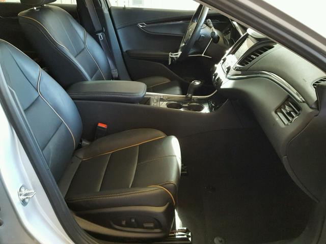 1G1145S31HU184035 - 2017 CHEVROLET IMPALA PRE 银色 照片 5