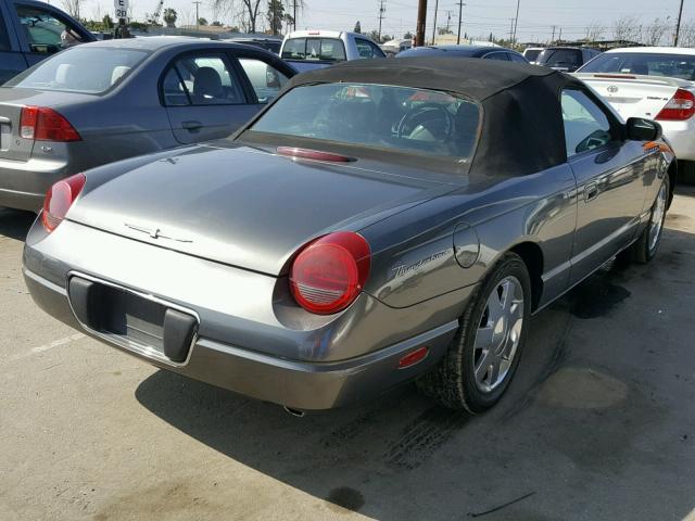 1FAHP60A23Y112613 - 2003 FORD THUNDERBIR GRAY photo 4