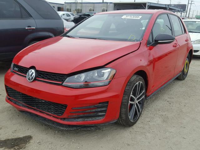 3VW447AU3HM014111 - 2017 VOLKSWAGEN GTI S/SE RED photo 2