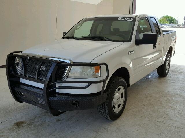 1FTRX14W67KD24687 - 2007 FORD F150 WHITE photo 2