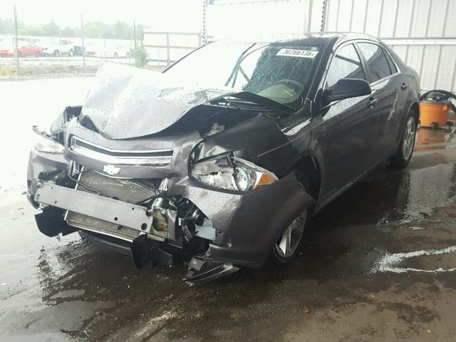 1G1ZB5E0XCF282102 - 2012 CHEVROLET MALIBU LS 灰色 照片 2
