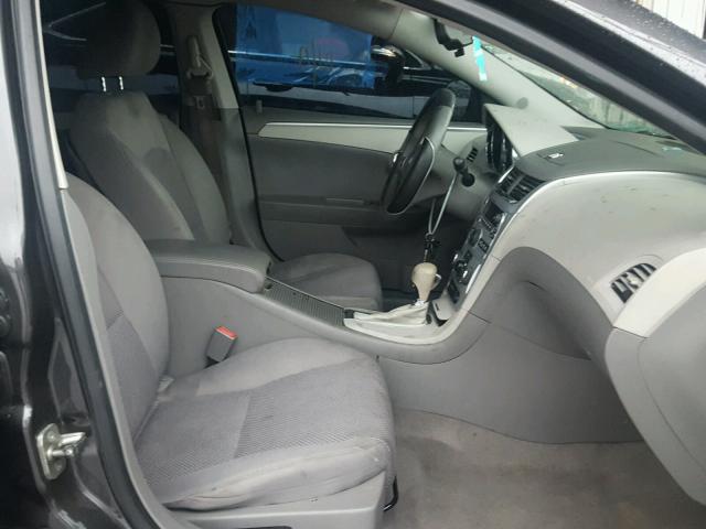 1G1ZB5E0XCF282102 - 2012 CHEVROLET MALIBU LS 灰色 照片 5