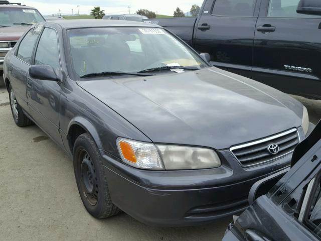 4T1BG22K0YU970204 - 2000 TOYOTA CAMRY CE GRAY photo 1