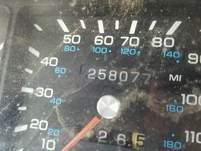 1C3XV66L6PD169404 - 1993 CHRYSLER NEW YORKER 绿色 照片 8