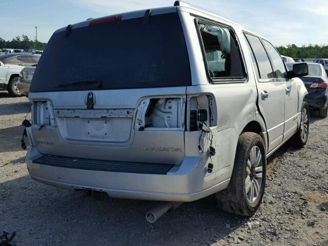 5LMFU28587LJ20768 - 2007 LINCOLN NAVIGATOR Grau Foto 4
