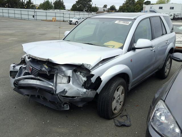 5GZCZ63446S832988 - 2006 SATURN VUE SILVER photo 2