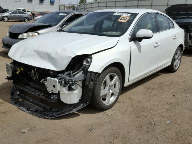 YV1622FS1C2140666 - 2012 VOLVO S60 T5 WHITE photo 2