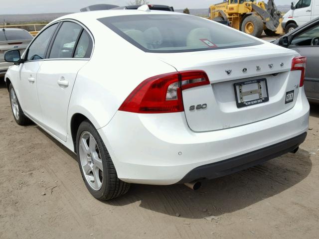 YV1622FS1C2140666 - 2012 VOLVO S60 T5 WHITE photo 3