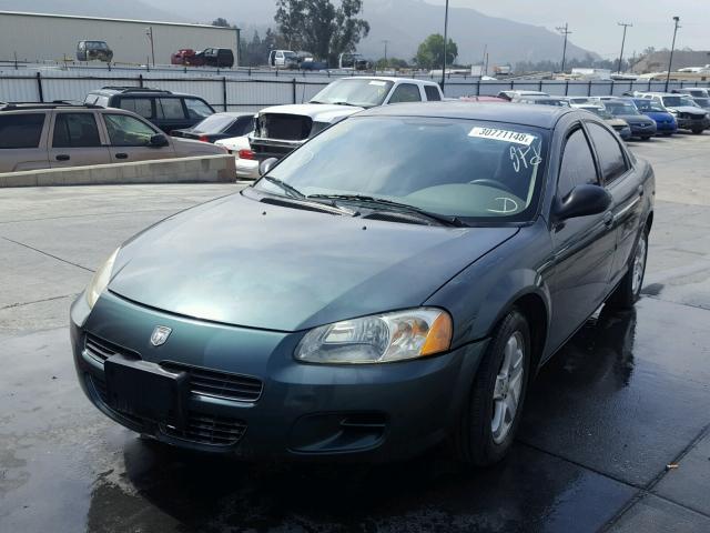 1B3EL46X52N349445 - 2002 DODGE STRATUS SE GREEN photo 2