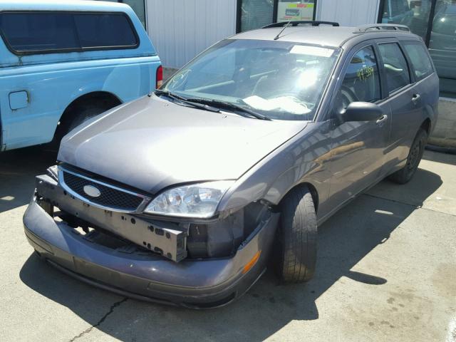 1FAHP36N36W235149 - 2006 FORD FOCUS ZXW GRAY photo 2