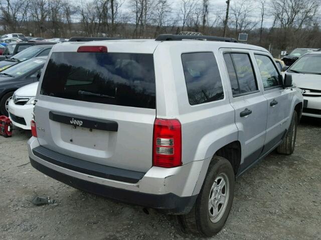 1J4NF1GB6BD101003 - 2011 JEEP PATRIOT SP SILVER photo 4