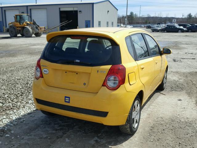 KL2TD66E09B636591 - 2009 PONTIAC G3 YELLOW photo 4