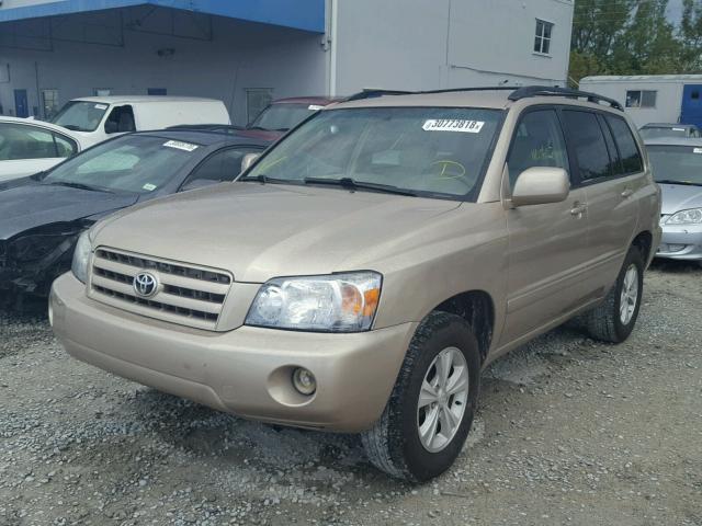 JTEGD21A060134176 - 2006 TOYOTA HIGHLANDER BEIGE photo 2