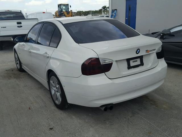 WBAVA37518NL45555 - 2008 BMW 328 I WHITE photo 3