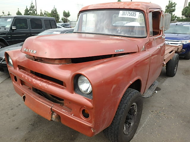 84811068 - 1957 DODGE D200 ORANGE photo 2