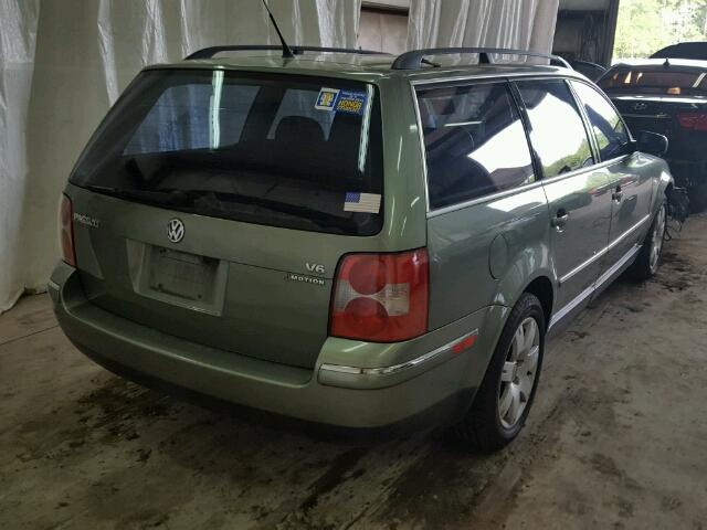 WVWYH63B82E412409 - 2002 VOLKSWAGEN PASSAT GLX GREEN photo 4