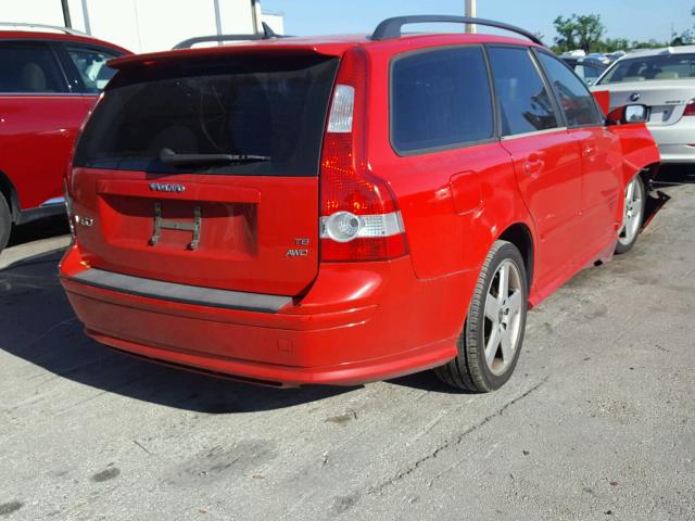 YV1MJ682652070809 - 2005 VOLVO V50 T5 RED photo 4