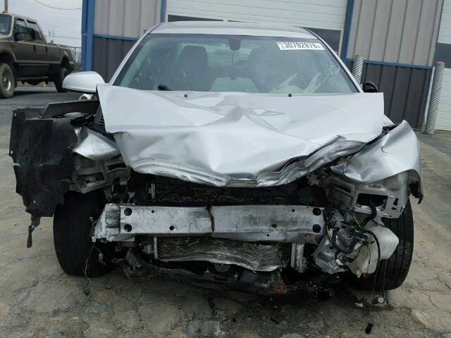 1G1ZC5E14BF214415 - 2011 CHEVROLET MALIBU 1LT 银色 照片 9