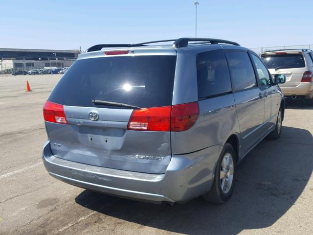 5TDZA22CX4S001960 - 2004 TOYOTA SIENNA XLE BLUE photo 4