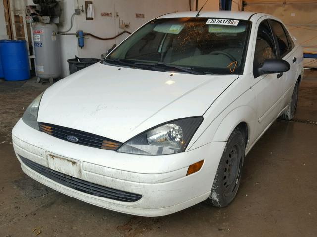 1FAFP34364W116789 - 2004 FORD FOCUS SE C WHITE photo 2