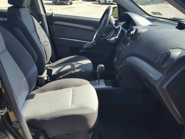 KL1TD66E69B619864 - 2009 CHEVROLET AVEO LS BLACK photo 5
