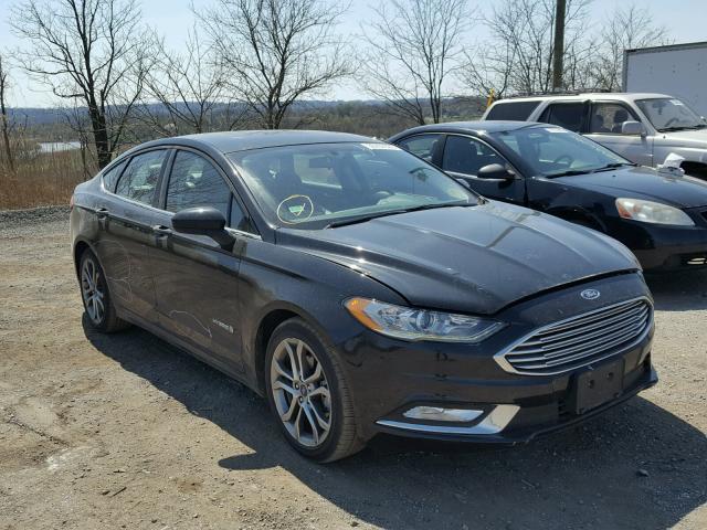 3FA6P0LU3HR223963 - 2017 FORD FUSION SE BLACK photo 1