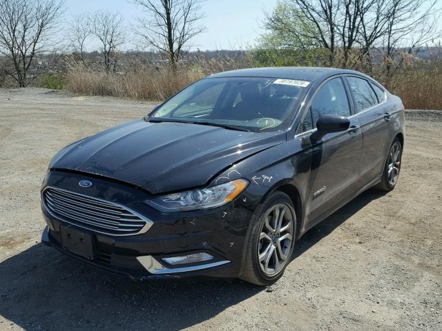 3FA6P0LU3HR223963 - 2017 FORD FUSION SE BLACK photo 10