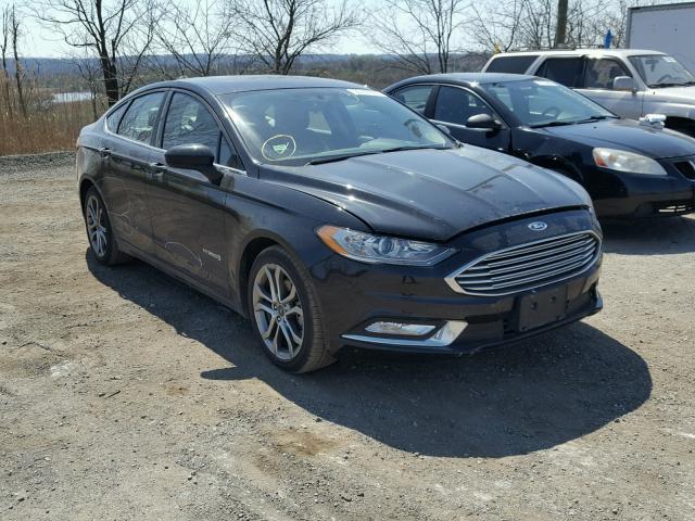 3FA6P0LU3HR223963 - 2017 FORD FUSION SE BLACK photo 9