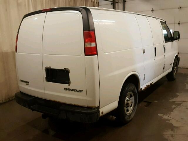 1GCFH25T731143558 - 2003 CHEVROLET EXPRESS G2 WHITE photo 4