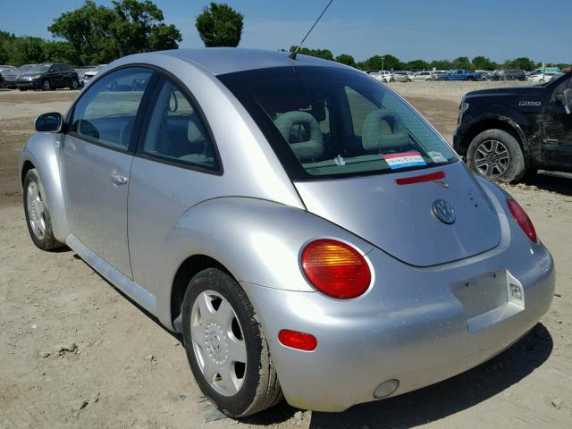 3VWCP21C01M430569 - 2001 VOLKSWAGEN NEW BEETLE SILVER photo 3