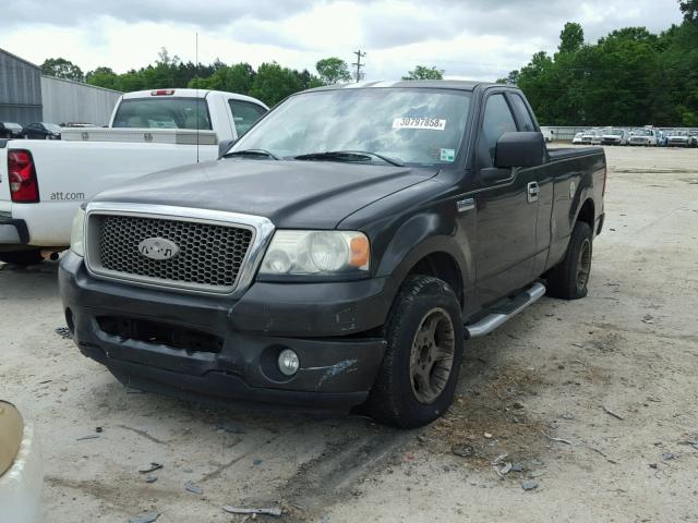 1FTRF12236KE03512 - 2006 FORD F150 BLACK photo 2