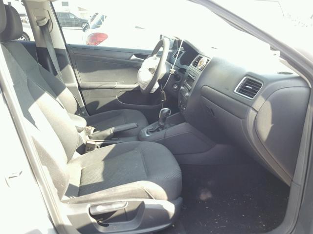 3VW2K7AJ0EM243294 - 2014 VOLKSWAGEN JETTA BASE 银色 照片 5