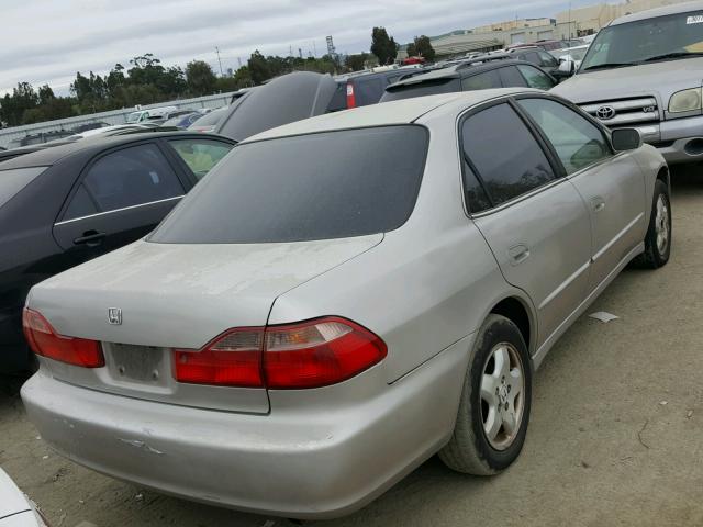 1HGCG1657XA016008 - 1999 HONDA ACCORD EX CREAM photo 4