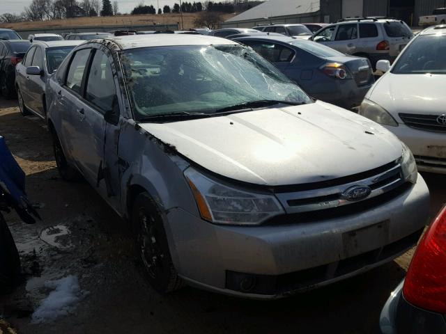 1FAHP35N58W119620 - 2008 FORD FOCUS SE SILVER photo 1