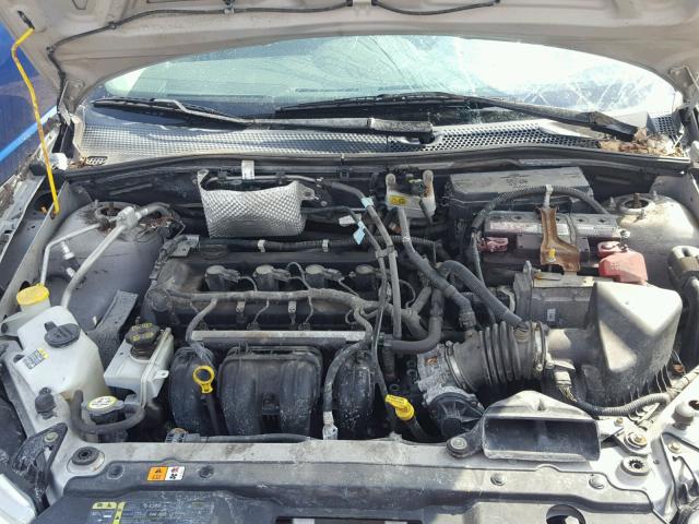 1FAHP35N58W119620 - 2008 FORD FOCUS SE SILVER photo 7