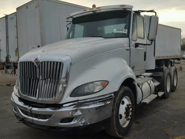 1HSCUSJR8BJ359966 - 2011 INTERNATIONAL PROSTAR PR WHITE photo 2