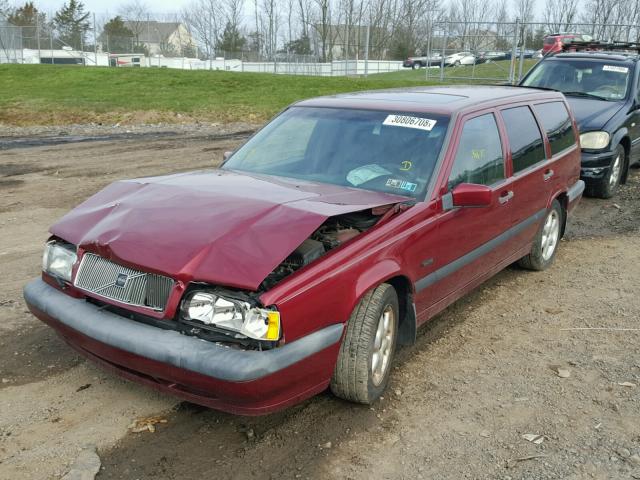 YV1LW5518S2149705 - 1995 VOLVO 850 BASE MAROON photo 2