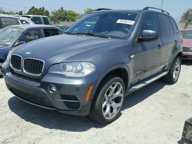 5UXZV4C57D0B17699 - 2013 BMW X5 XDRIVE3 CHARCOAL photo 2