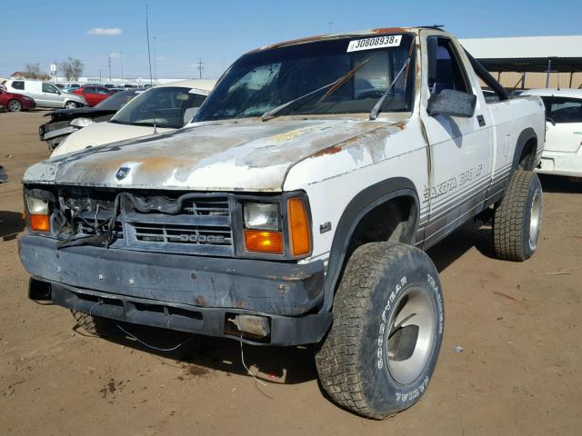 1B7GG66X9KS086708 - 1989 DODGE DAKOTA SPO WHITE photo 2