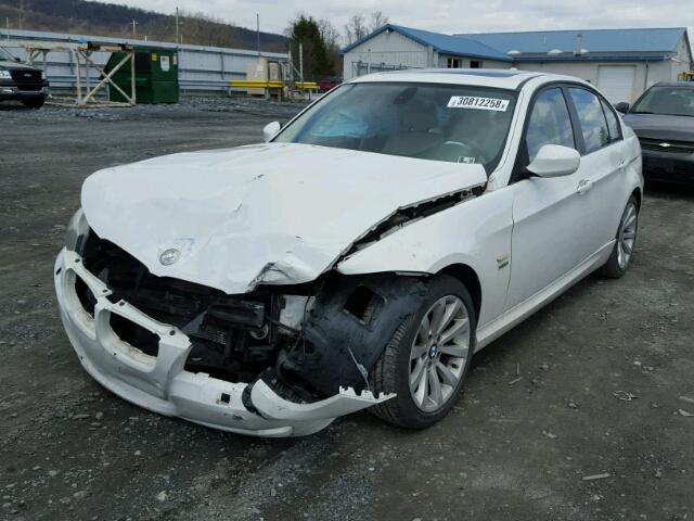 WBAPK53509A643742 - 2009 BMW 328 XI SUL WHITE photo 2