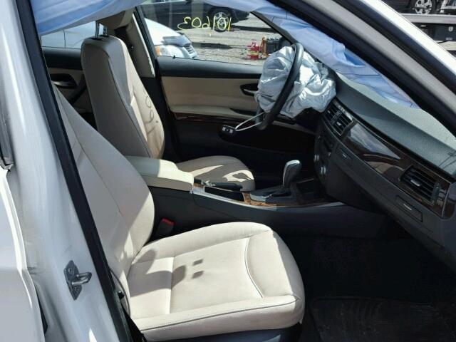 WBAPK53509A643742 - 2009 BMW 328 XI SUL WHITE photo 5